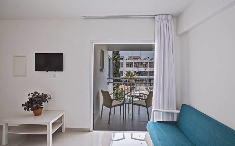 Tsokkos Holiday Hotel Apartments4