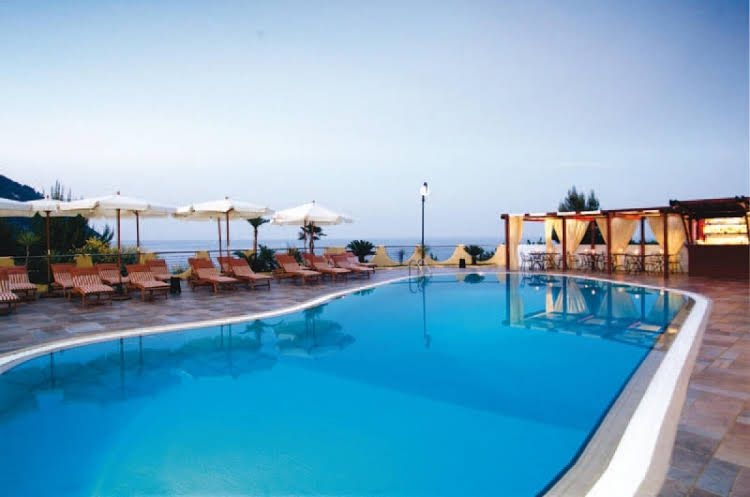 Baia dei Faraglioni Luxury Beach Resort2