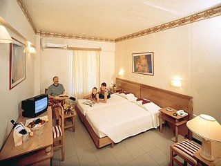 Louis Royal Palace1