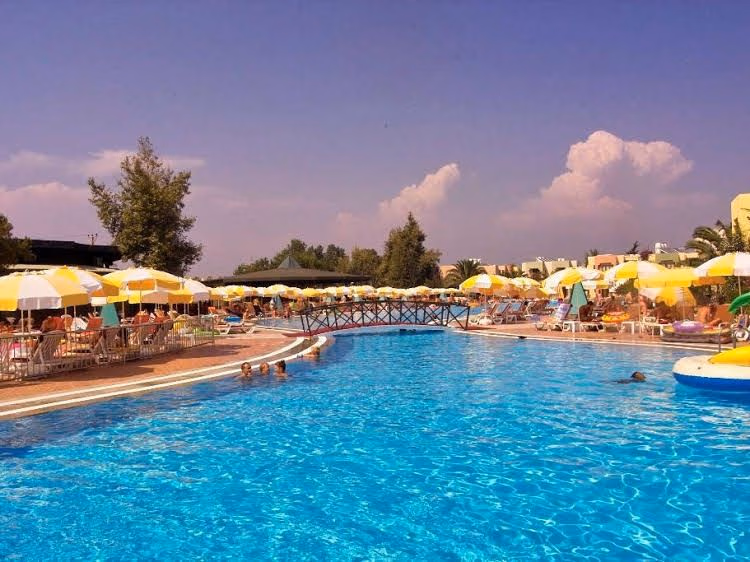 Von Club Golden Beach3