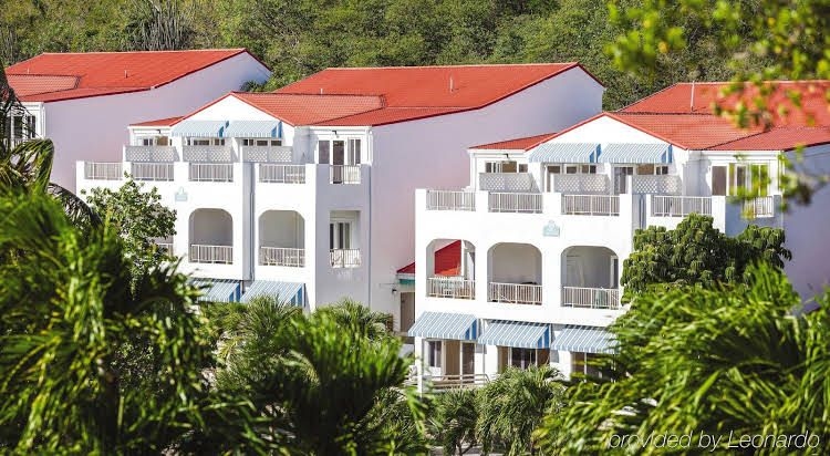 Bluebeard's Beach Club0