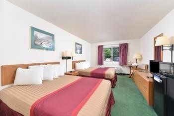 Americas Best Value Inn Chetek1