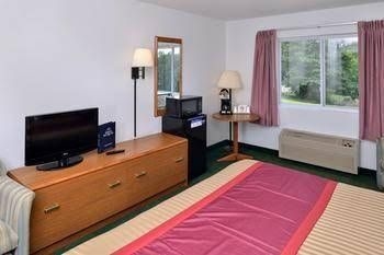 Americas Best Value Inn Chetek2