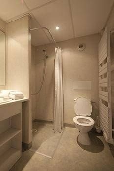 Urban Lodge0