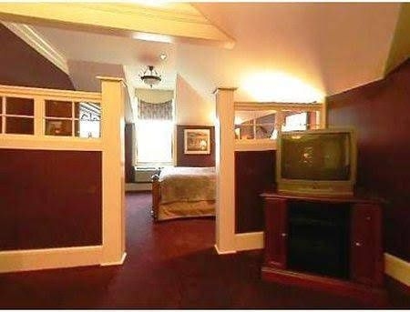 St. Brendan's Inn1