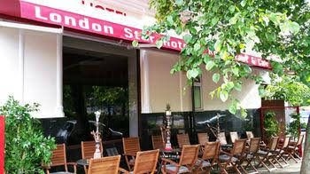 London Star Hotel1