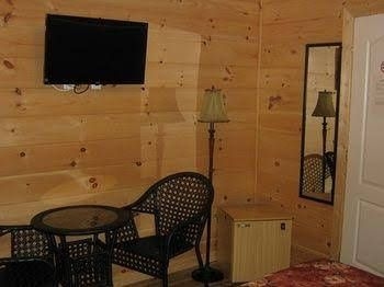 Motel 1492