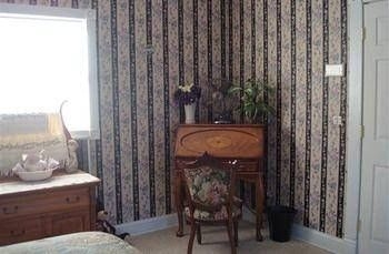 Brackett Creek Inn0