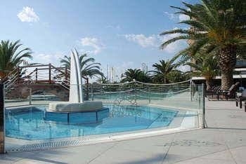 Hotel Caesar1