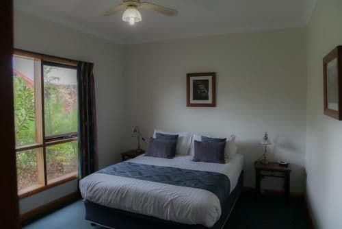 Two-Bedroom Villa with Lake View and Spa Bath