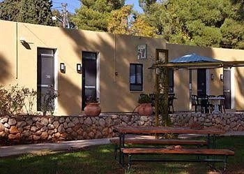 Malkiya Travelers' Hotel0