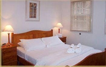 Bonney's Inn1