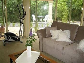 The Gallery Bed and Breakfast2
