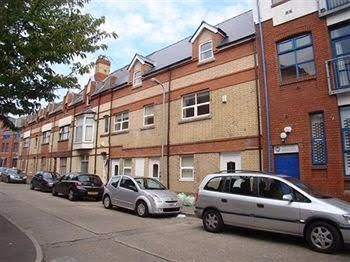 Tiger Bay Flat0