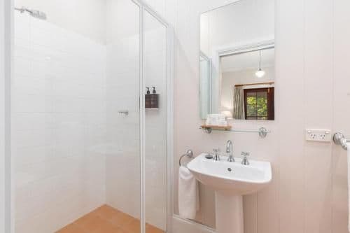 Three Bedroom Family Cottage - 1