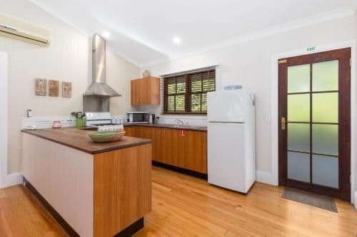 Three Bedroom Family Cottage - 1