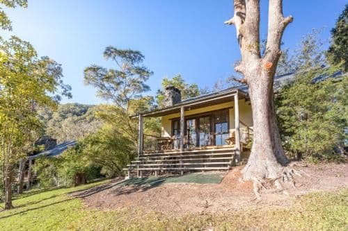 One-Bedroom Retro Cottage - 5