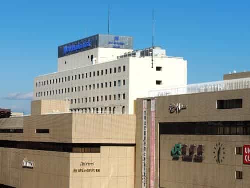 โรงแรมเมโทรโปลิแทน ทาคาซากิ