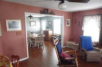 Jayne's Country Cottage0