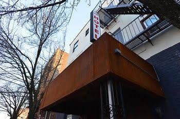 Explore Hotel & Hostel0
