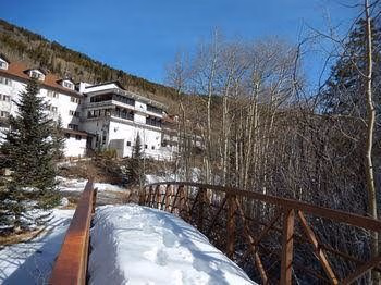 Monarch Mountain Lodge0