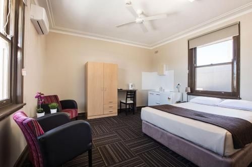 Toongabbie Hotel4