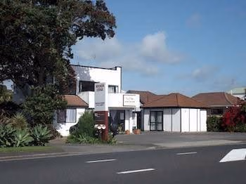 Anchor Lodge Motel0