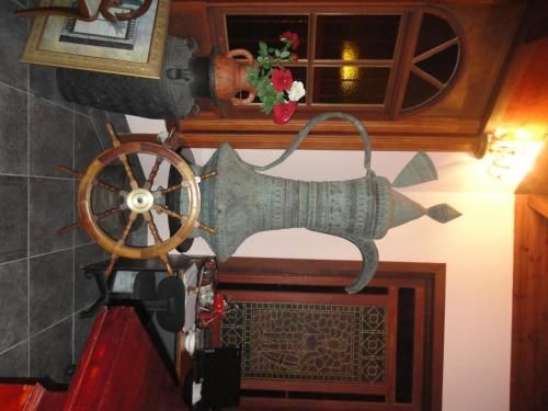 อะ เรลเวย์ ลอดจ์ (A Railway Lodge)4