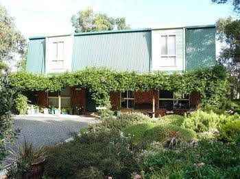 Pelican Bay Bed and Breakfast3