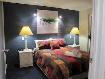 Apollo Apartments4