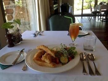 Evedon Park Bush Resort0