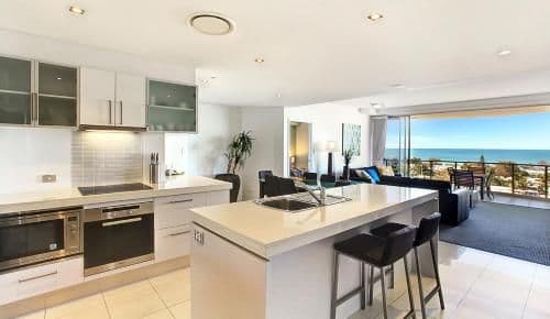 Deluxe Two-Bedroom Apartment with Ocean View