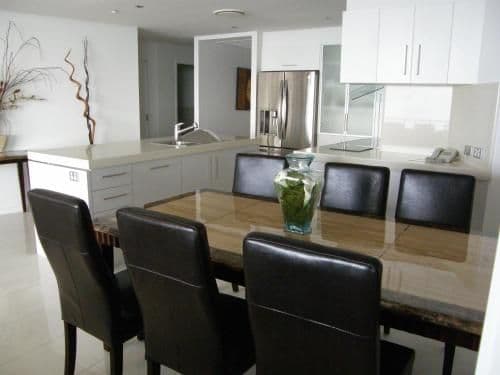 Superior Sub-Penthouse Apartment with Ocean View