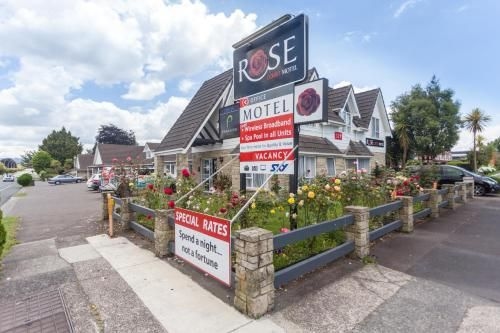 Rose Court Motel0