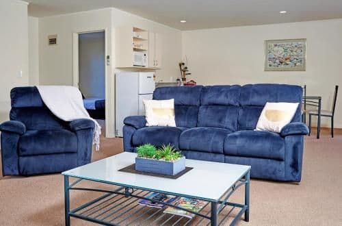 Two-Bedroom Apartment with Spa Bath