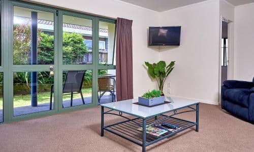 Two-Bedroom Apartment with Spa Bath