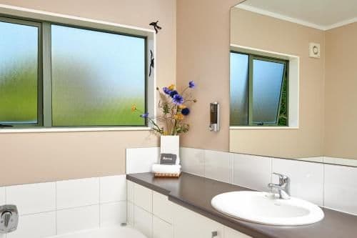 One-Bedroom Apartment with Spa Bath
