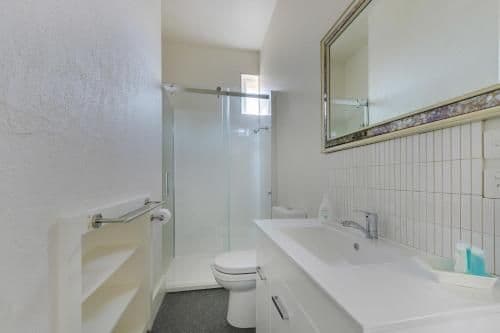 Deluxe Studio Apartment