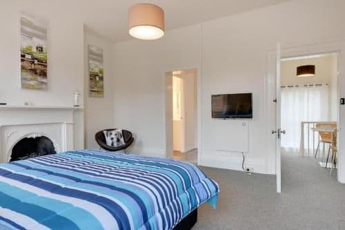 Deluxe Studio Apartment