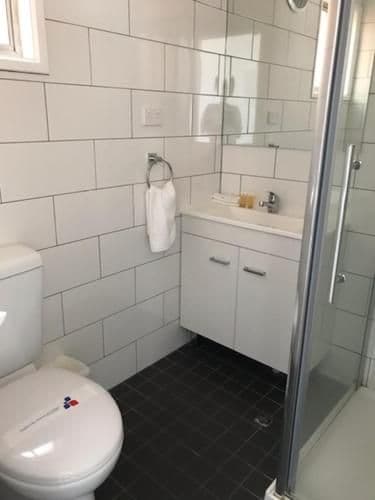 superior king with kitchenette