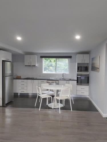 King + Full Kitchen Bungalow