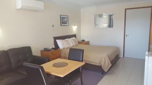 Queen Room - Disability Access
