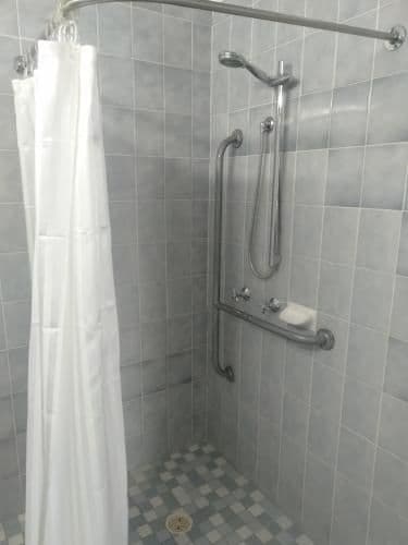 Queen Room - Disability Access