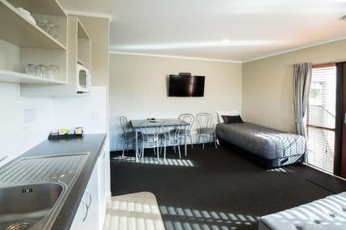 Premier One-Bedroom Suite with Spa Bath