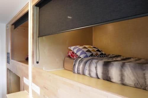 Single Pod in 10-Bed Mixed Dormitory Room