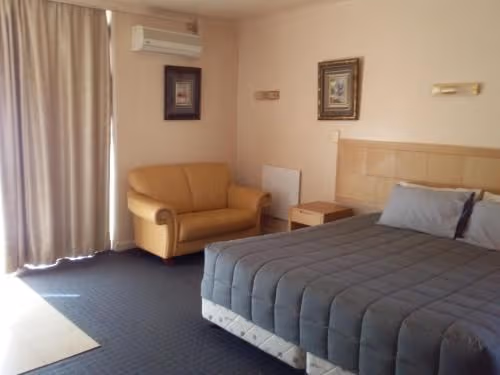 King Suite with Spa Bath