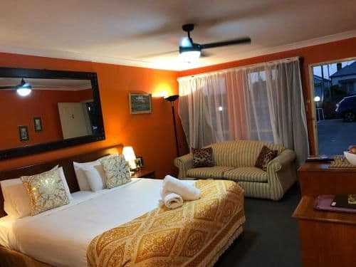 Deluxe King Room