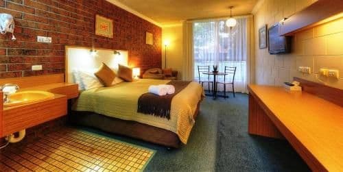 Deluxe Queen Room