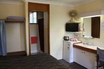 Harbour Foreshore Motel1