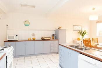 Truemans Cottages0